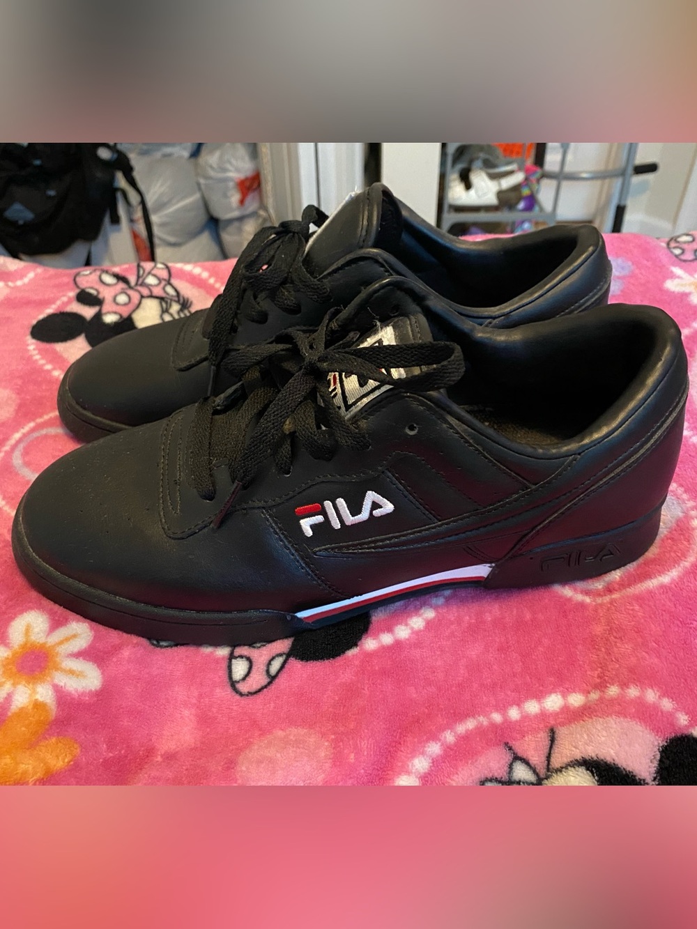 FILA Black Low Top Sneakers Men’s Size 11 Classic Casual Shoes